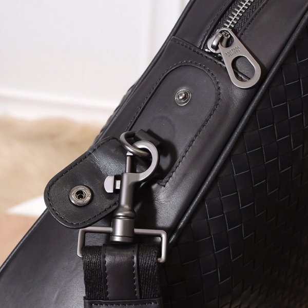 ボッテガヴェネタバッグ角部分ディテール